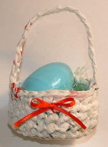 Mini Plarn Easter Egg Basket